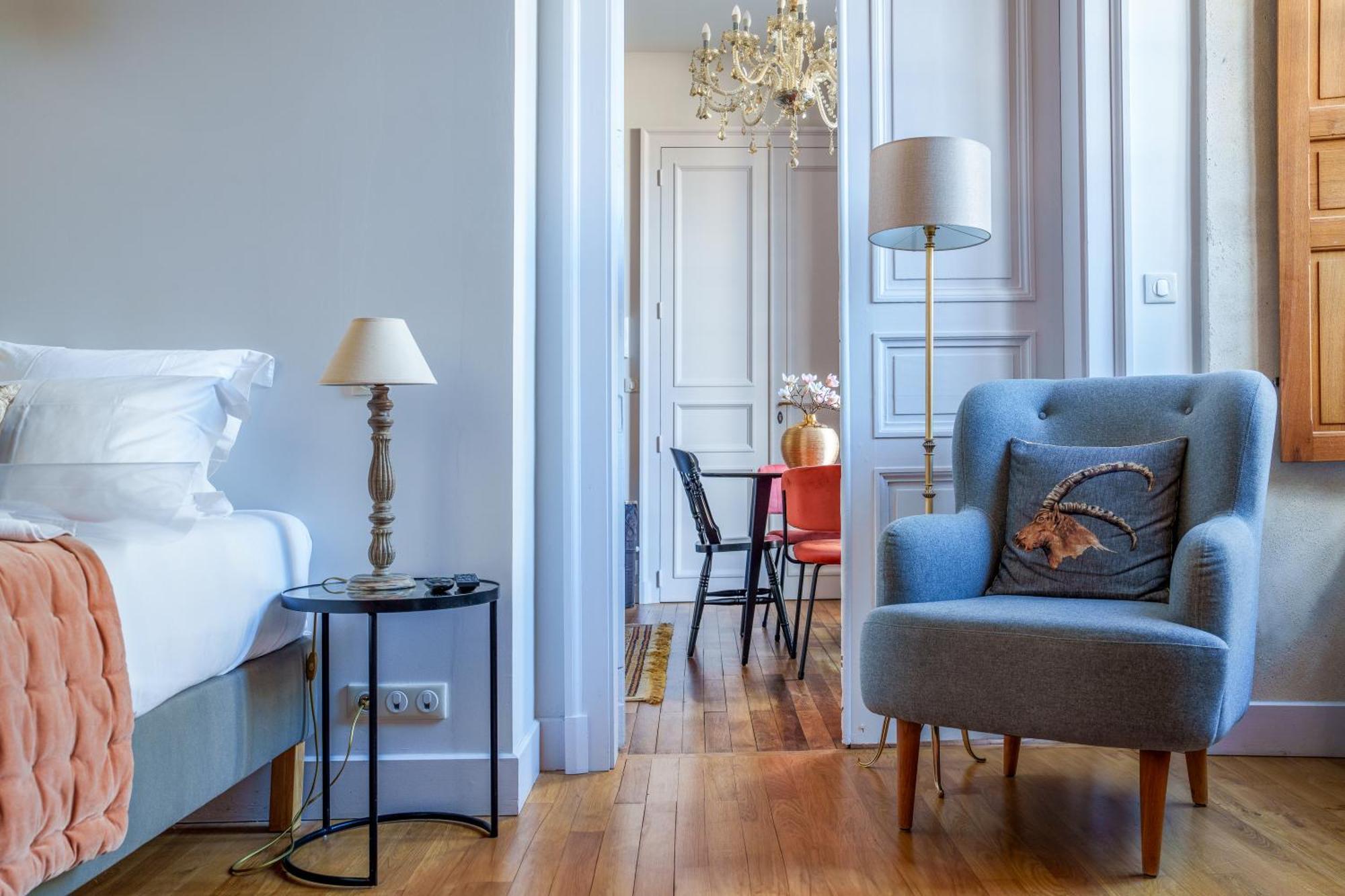 Appartement Raffine Vue Cathedrale, Jardin, Wifi ตูร์ ภายนอก รูปภาพ