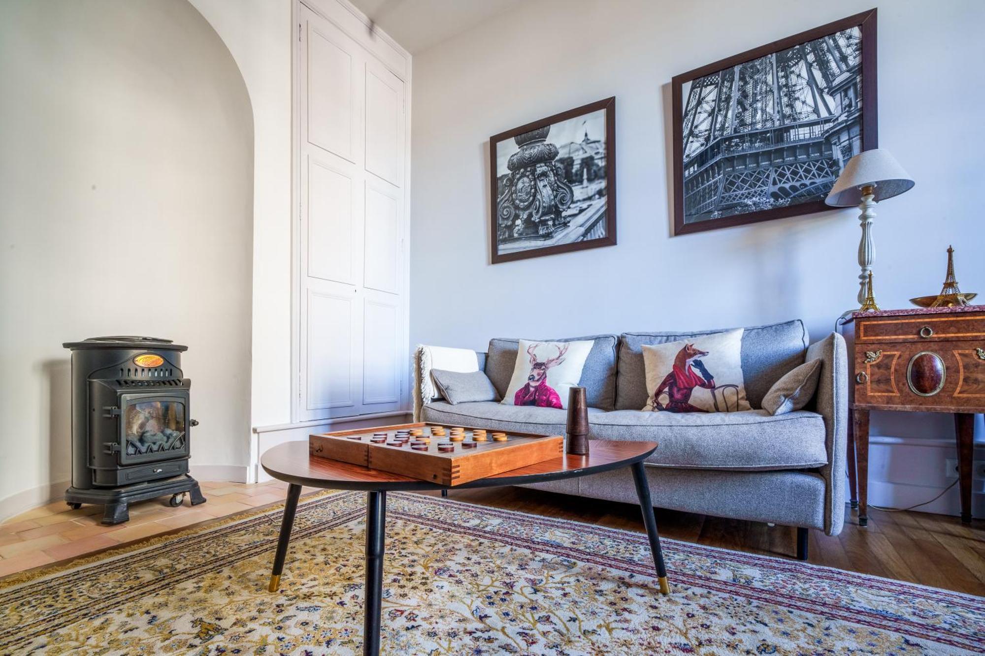Appartement Raffine Vue Cathedrale, Jardin, Wifi ตูร์ ภายนอก รูปภาพ